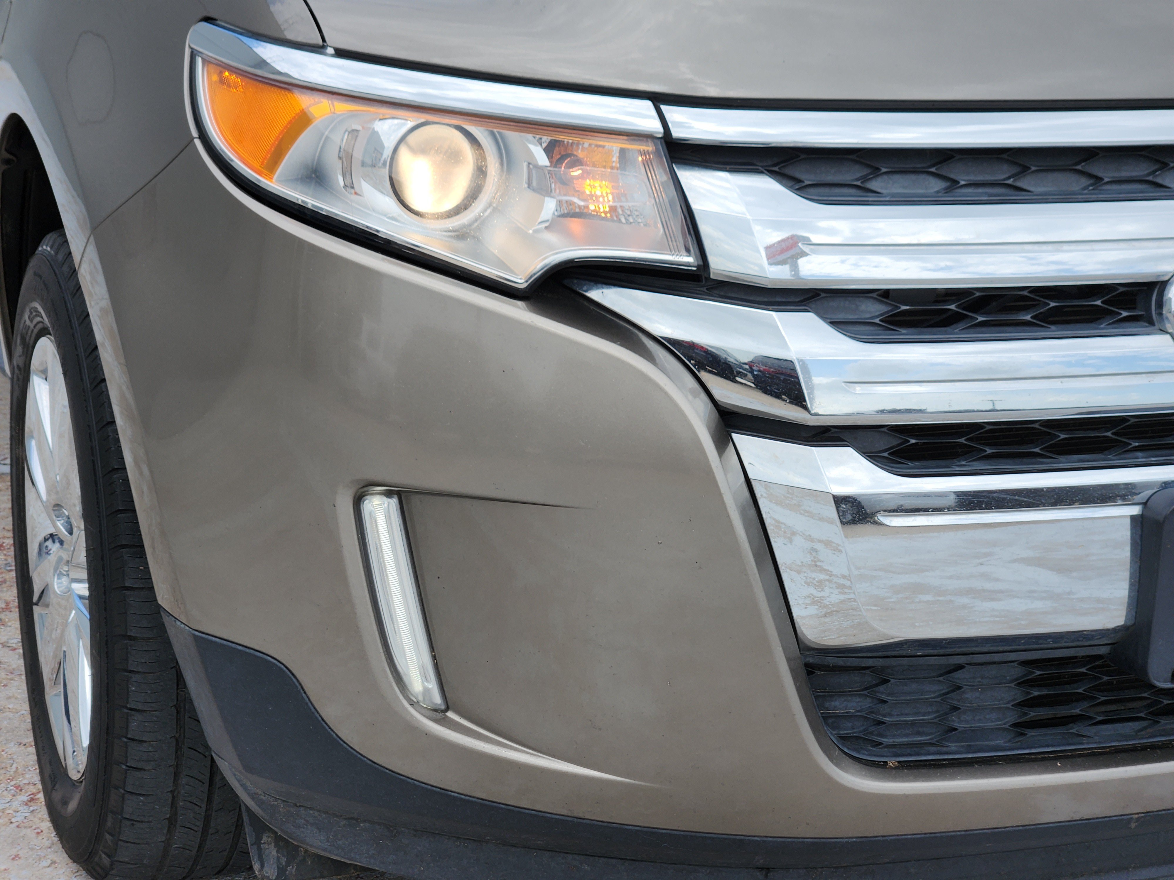 Used 2014 Ford Edge SEL w/ Equipment Group 205A FWD image 9