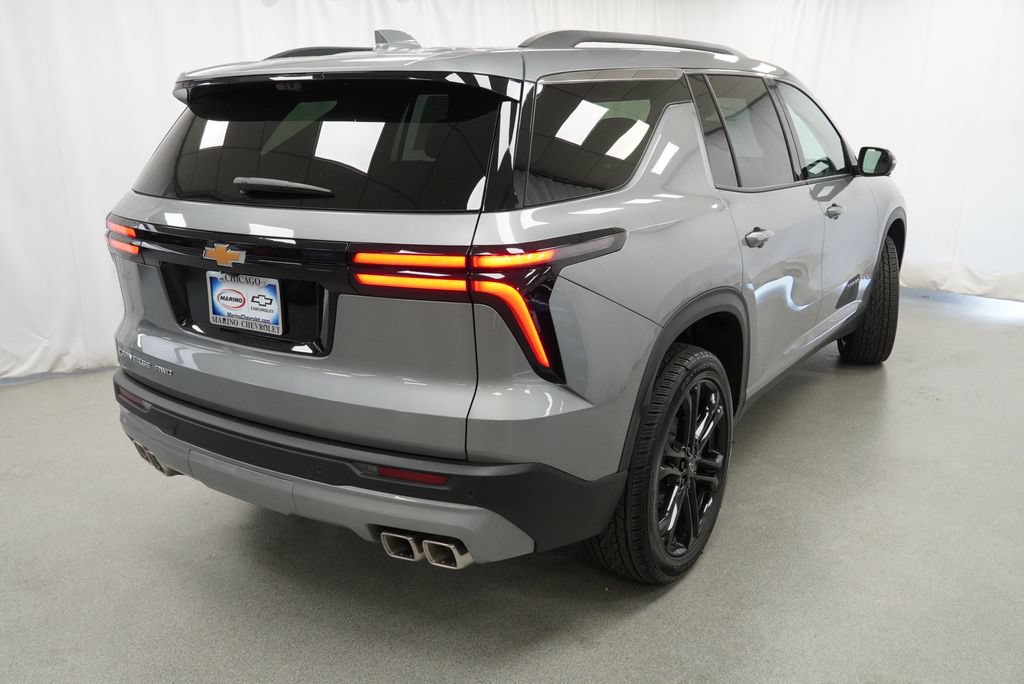 New 2026 Chevrolet Traverse LT w/ Driver Confidence Package AWD/4WD image 3