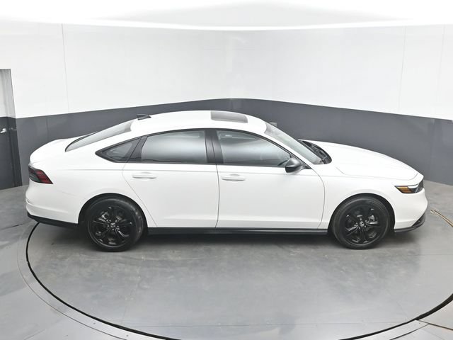 Used 2025 Honda Accord SE image 39
