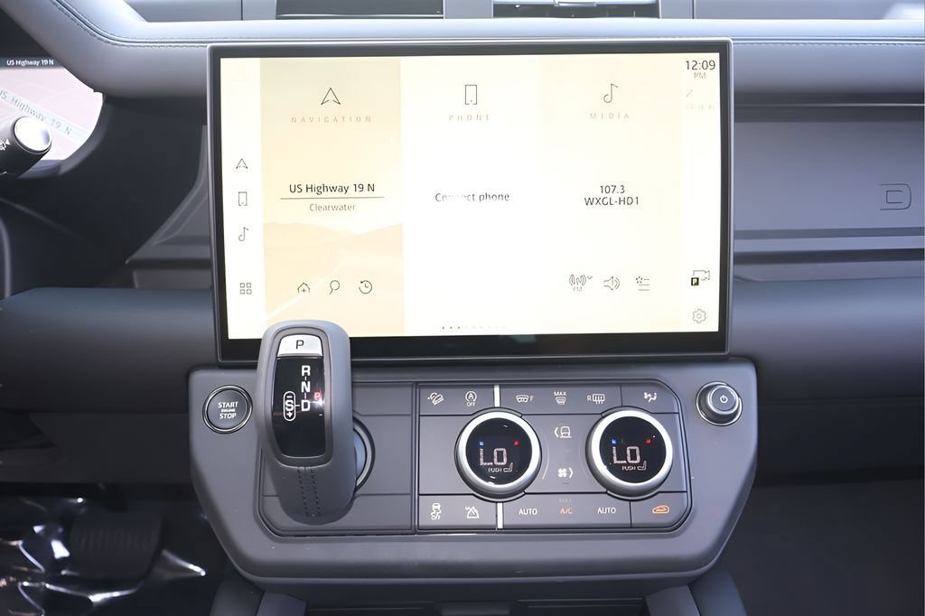 New 2026 Land Rover Defender 110 S AWD/4WD image 22