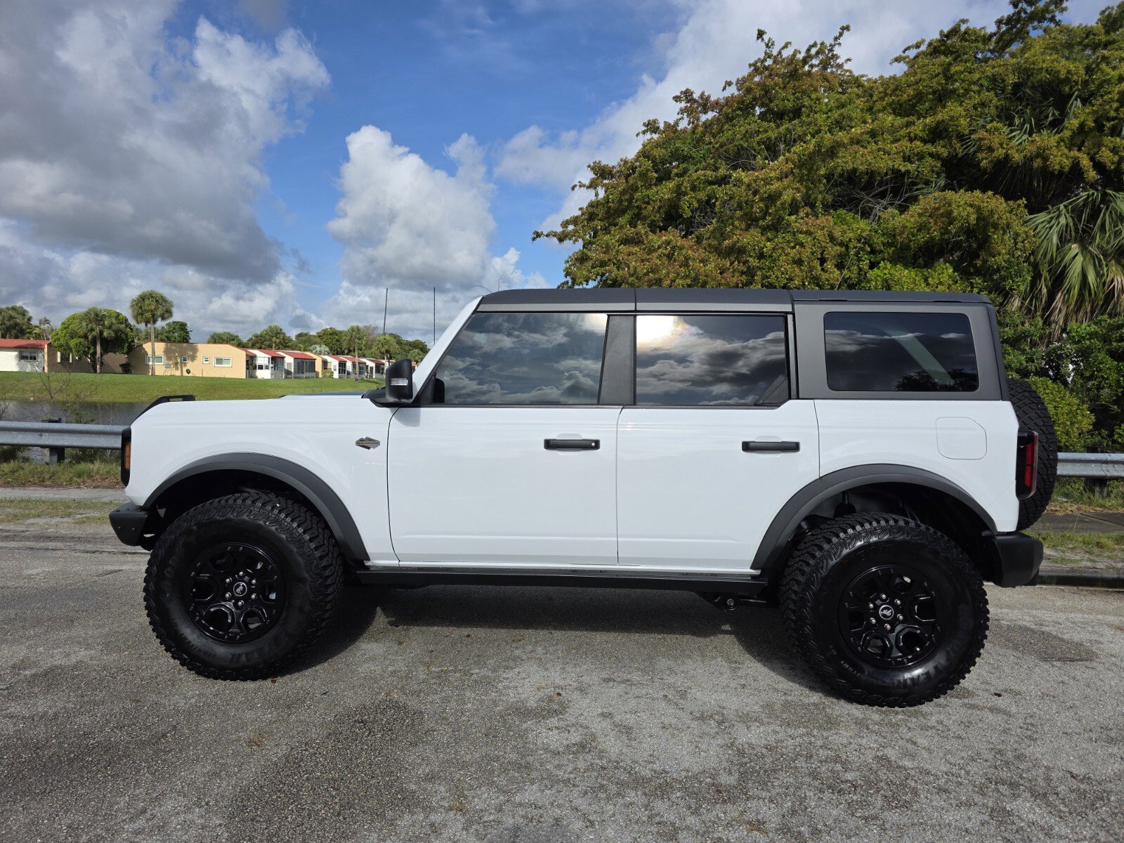 Used 2022 Ford Bronco Wildtrak AWD/4WD image 7