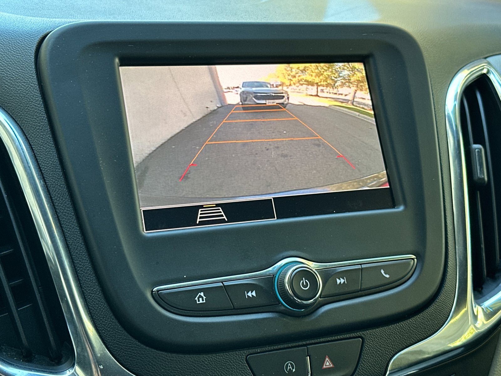 Used 2023 Chevrolet Equinox LT image 22