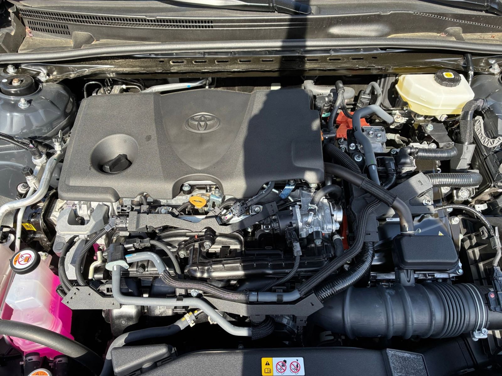 Used 2025 Toyota Camry LE image 31