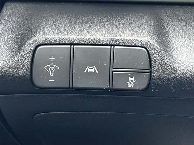 Certified 2023 Hyundai Elantra SEL FWD image 18