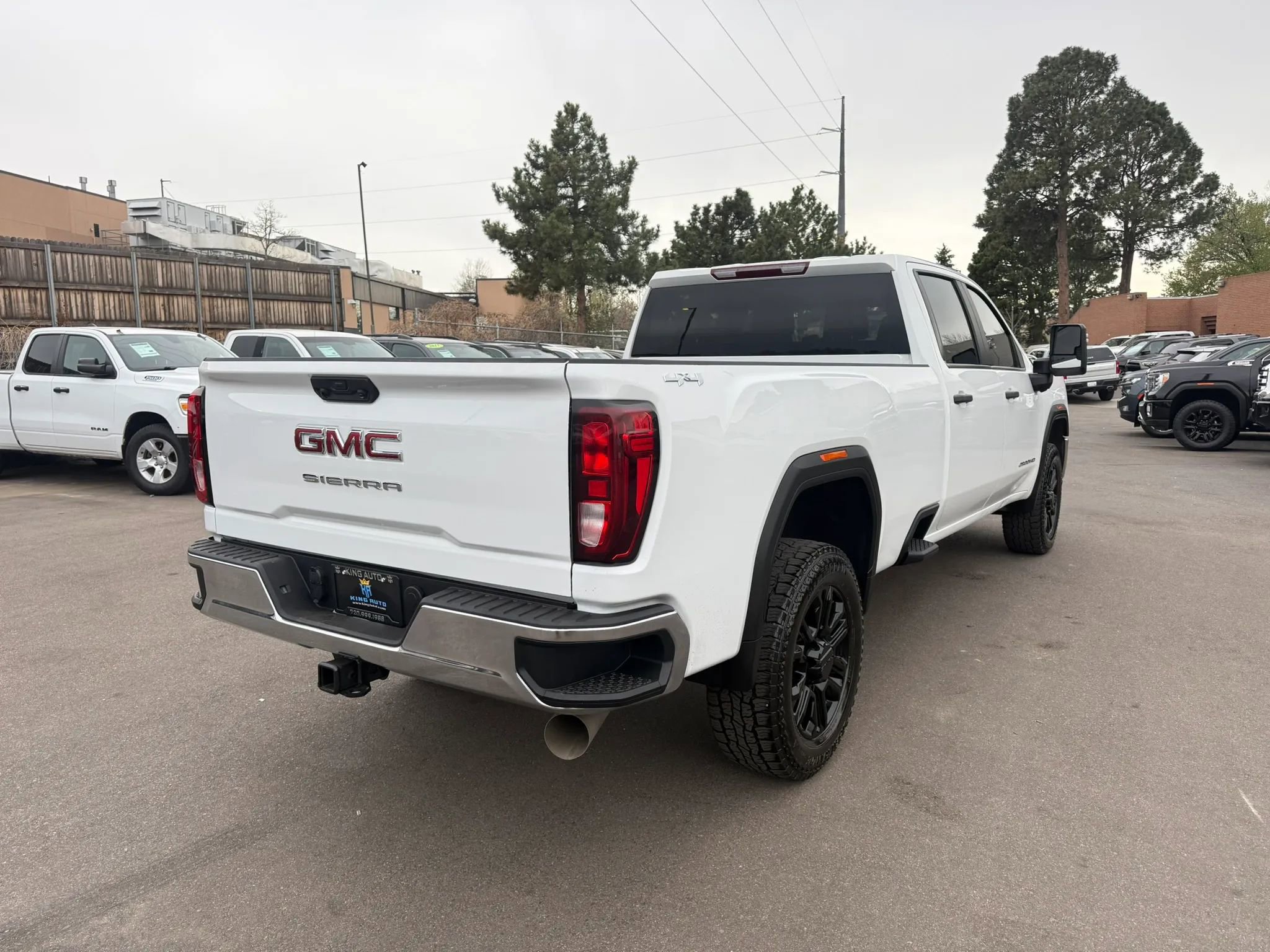 Used 2023 GMC Sierra 2500 Pro w/ Convenience Package image 10