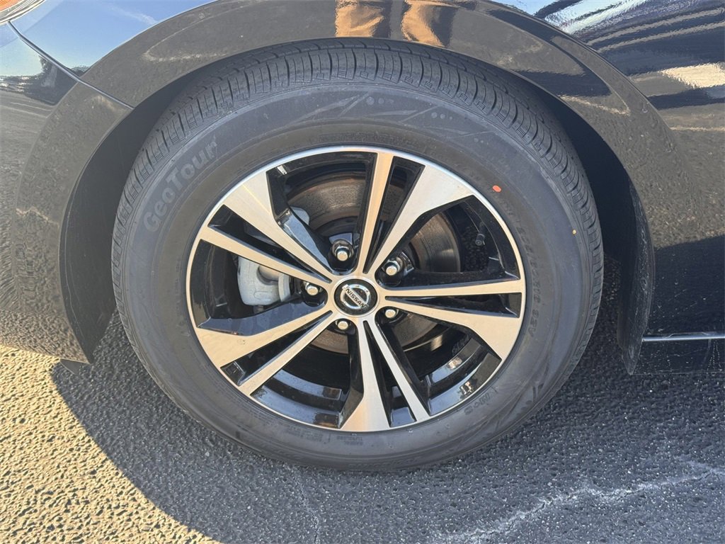 Used 2023 Nissan Sentra SV image 9