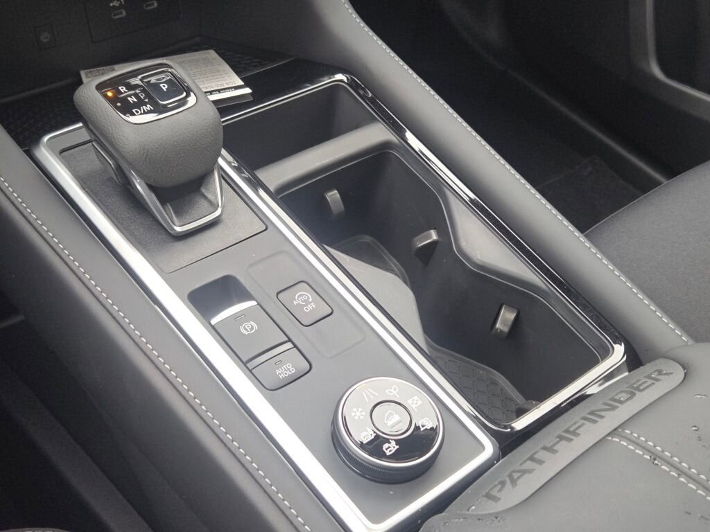 New 2026 Nissan Pathfinder SV w/ SV Premium Package image 28