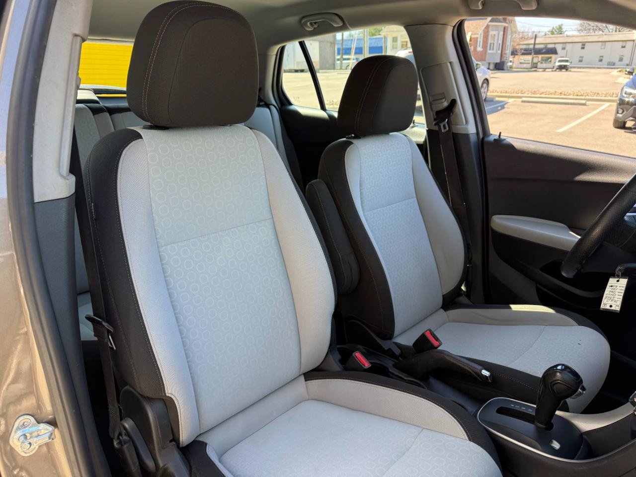Used 2020 Chevrolet Trax LS FWD image 15