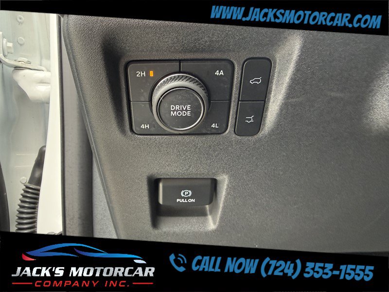 Used 2025 Ford Expedition Platinum w/ Stealth Appearance Package AWD/4WD image 28