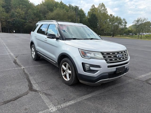 Used 2016 Ford Explorer XLT w/ Equipment Group 202A AWD/4WD image 20