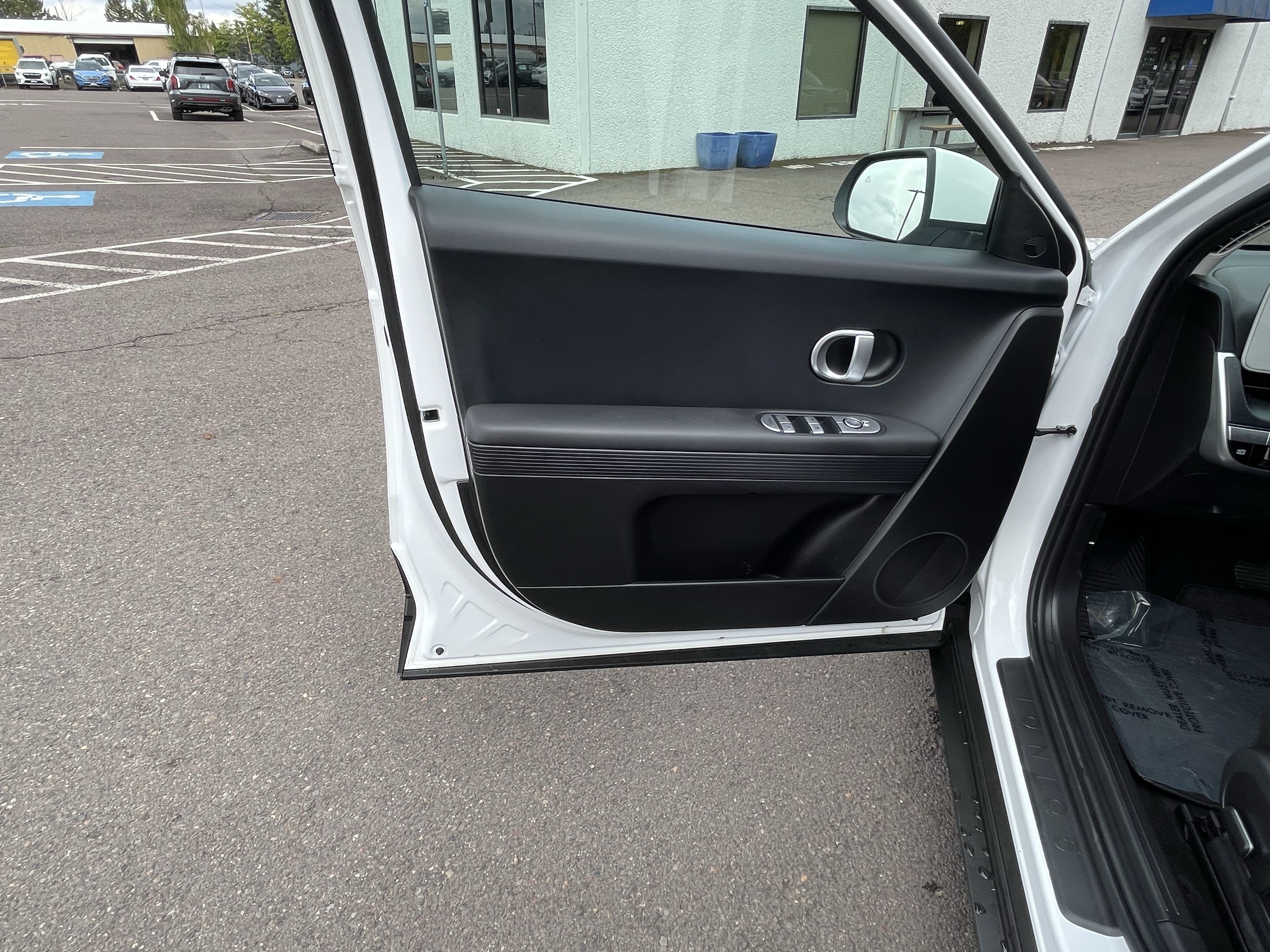 Certified 2024 Hyundai Ioniq 5 SE AWD/4WD image 16