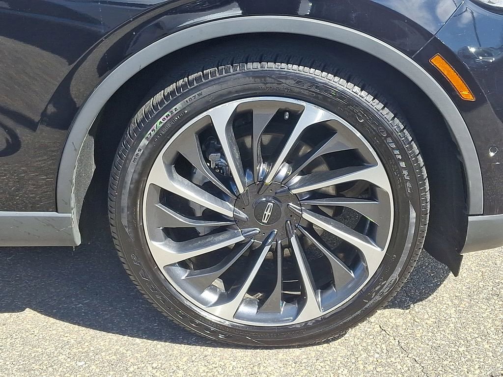 Used 2020 Lincoln Aviator Reserve w/ Equipment Group 202A image 9