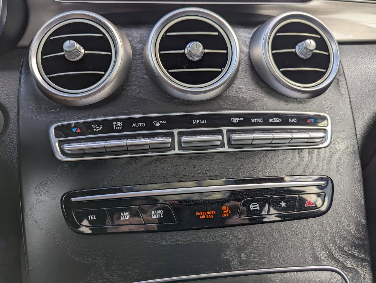 Used 2020 Mercedes-Benz GLC 43 AMG AMG GLC 43 4MATIC SUV image 21