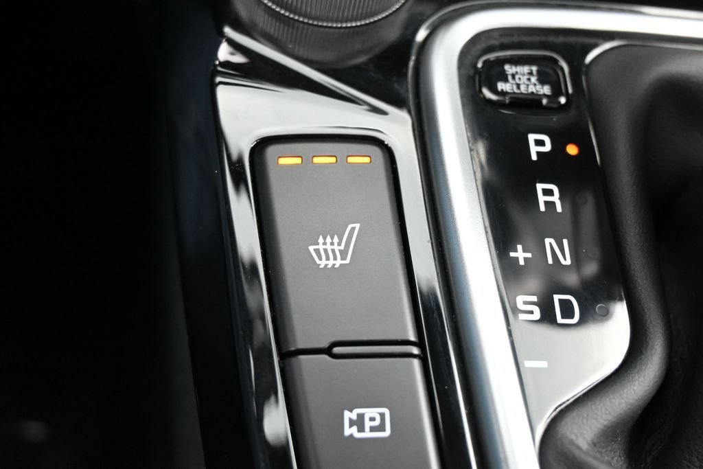 Used 2025 Kia Seltos EX w/ EX Sunroof Package FWD image 23