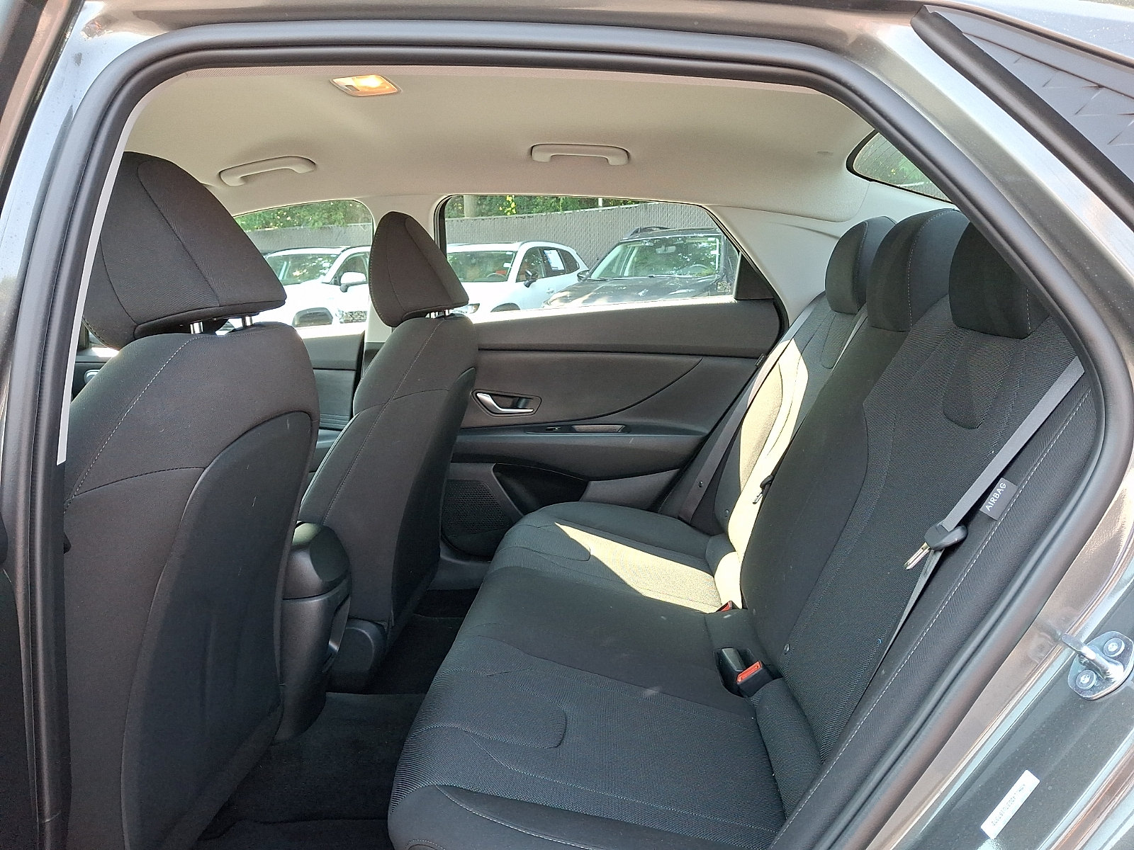 Certified 2026 Hyundai Elantra SE FWD image 10