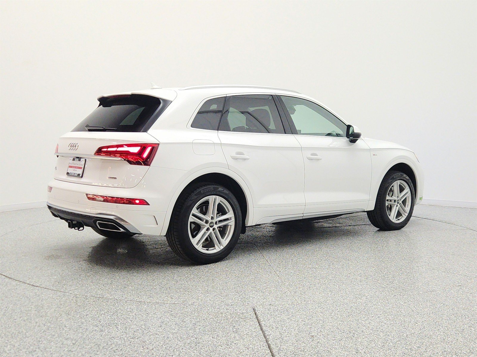 Used 2023 Audi Q5 e Premium Plus w/ Premium Plus Package AWD/4WD image 5