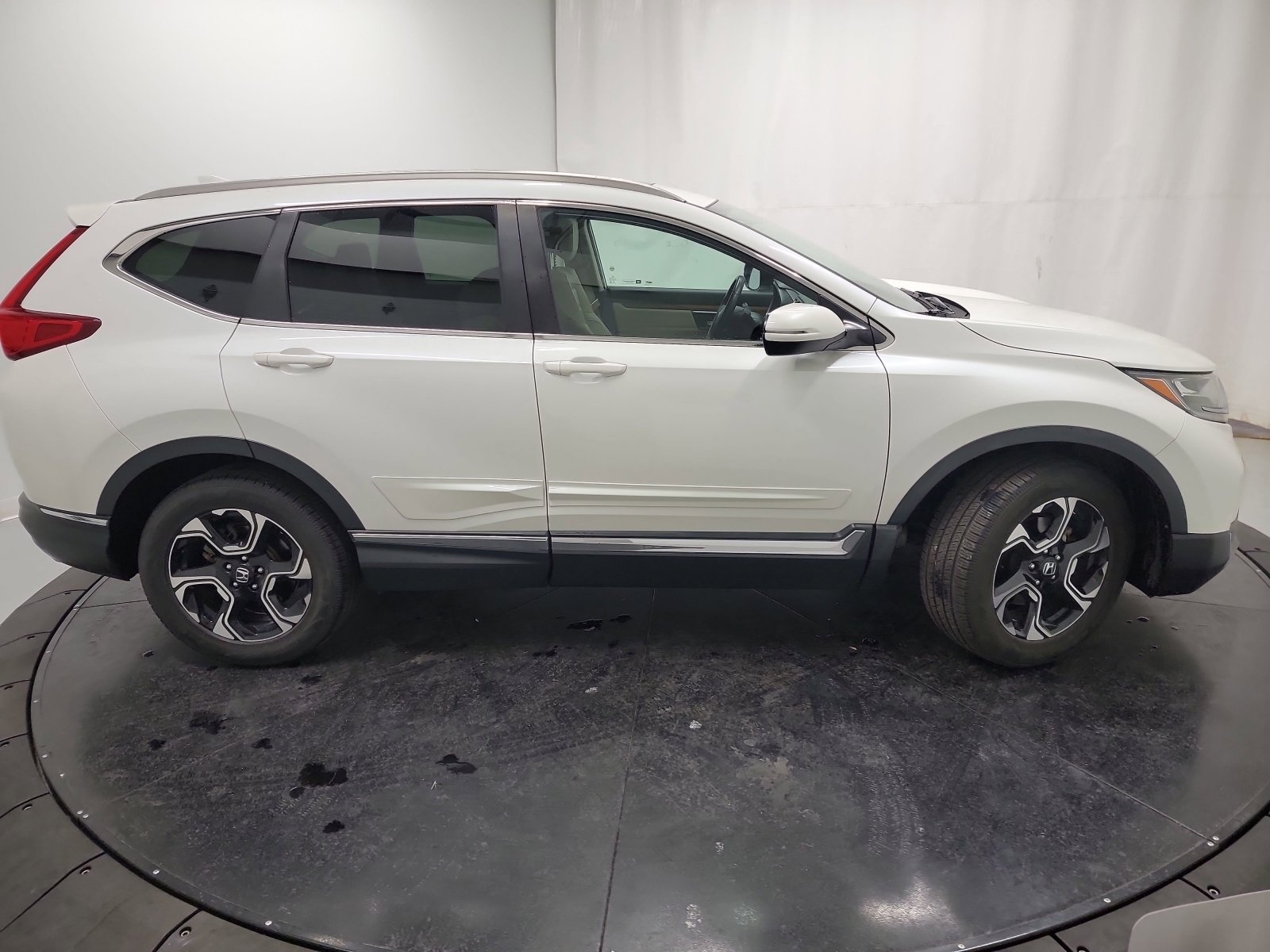 Used 2017 Honda CR-V Touring image 11