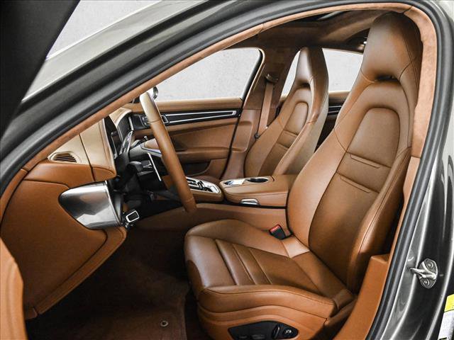 Used 2023 Porsche Panamera GTS AWD/4WD image 18