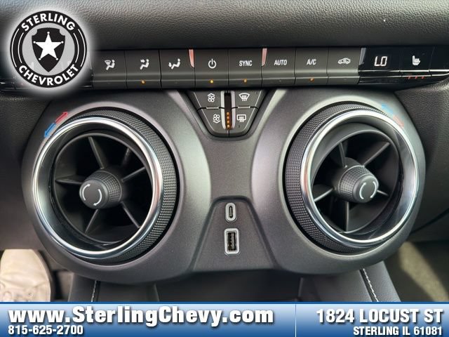 New 2025 Chevrolet Blazer LT w/ Midnight/Sport Edition AWD/4WD image 18