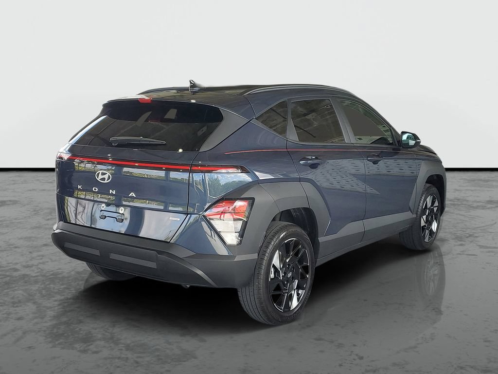 Used 2024 Hyundai Kona SEL AWD/4WD image 2