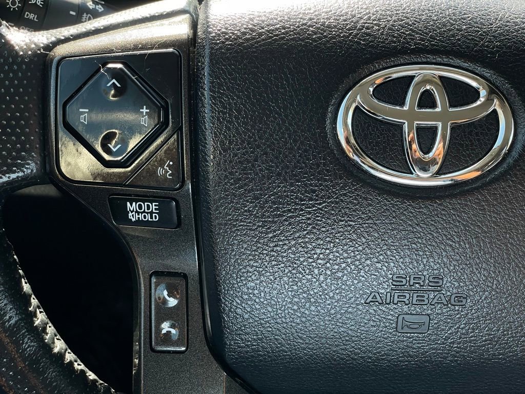 Used 2024 Toyota 4Runner TRD Off-Road Premium AWD/4WD image 15