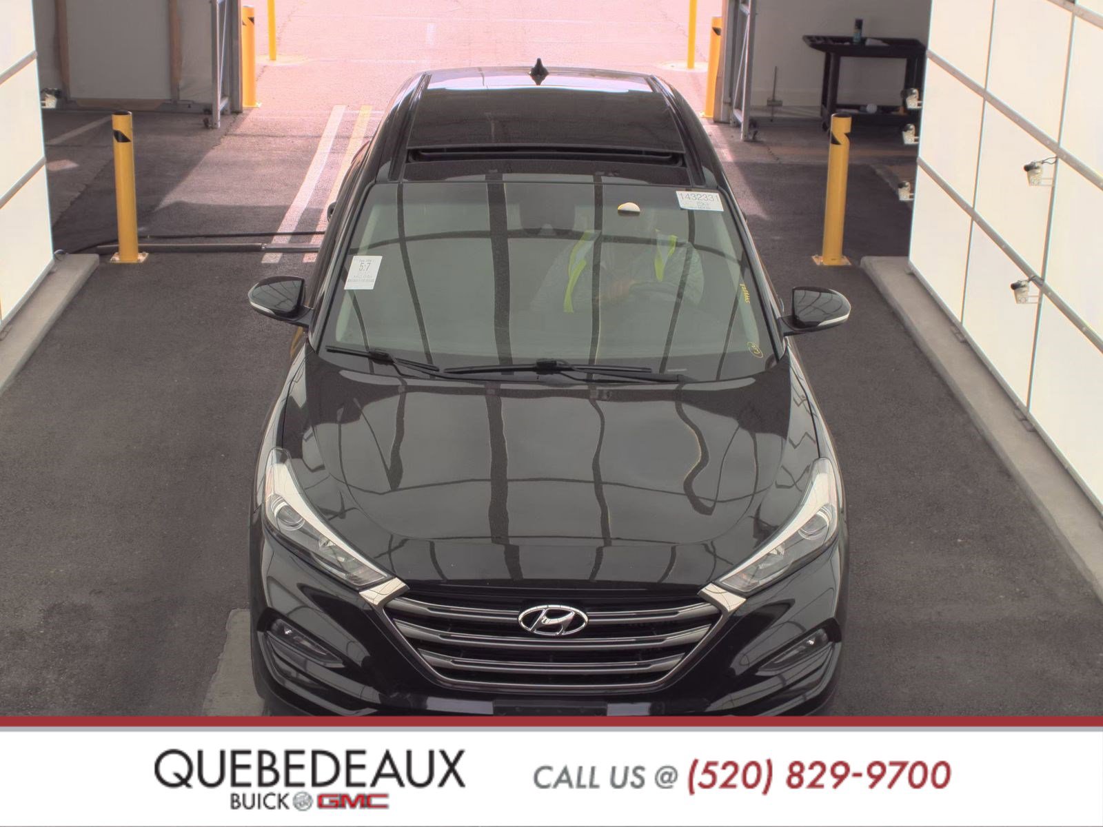 Used 2017 Hyundai Tucson Limited w/ Limited Ultimate Package 03 image 2