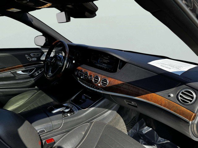 Used 2019 Mercedes-Benz S 560 4MATIC Sedan image 48