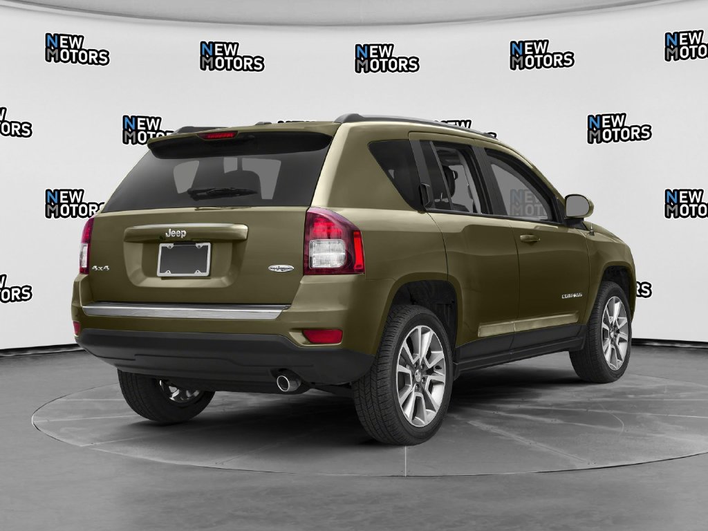 Used 2015 Jeep Compass Latitude AWD/4WD image 2