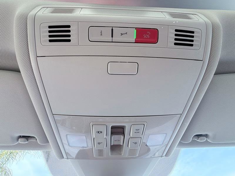 Used 2019 Volkswagen Golf SE w/ Driver Assistance Package image 17