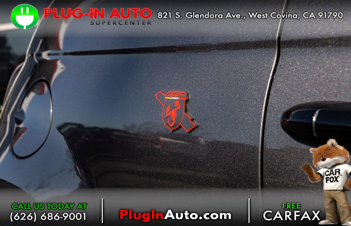 Used 2013 FIAT 500 Abarth w/ Beats Audio Pkg FWD image 10
