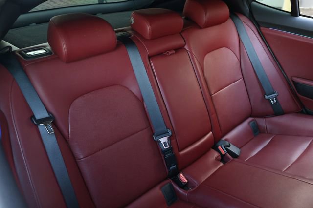 Used 2020 Kia Stinger GT1 image 17