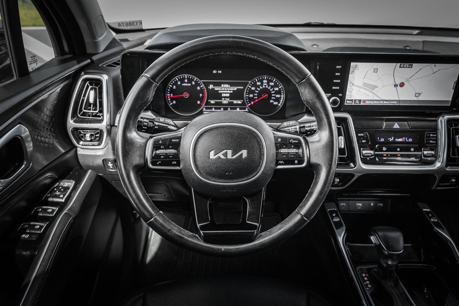 Used 2022 Kia Sorento SX FWD image 24