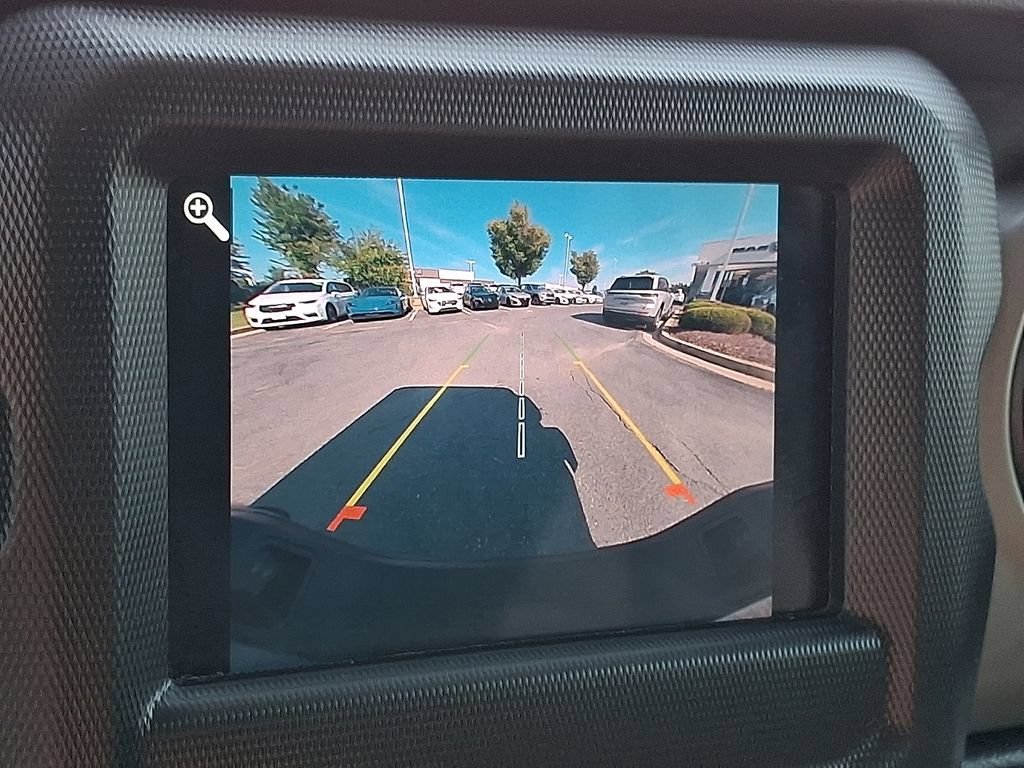 Used 2021 Jeep Gladiator Sport AWD/4WD image 17