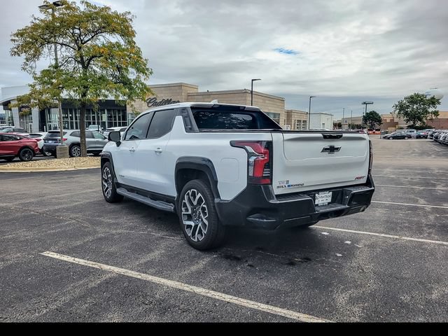 Used 2025 Chevrolet Silverado EV RST AWD/4WD image 10