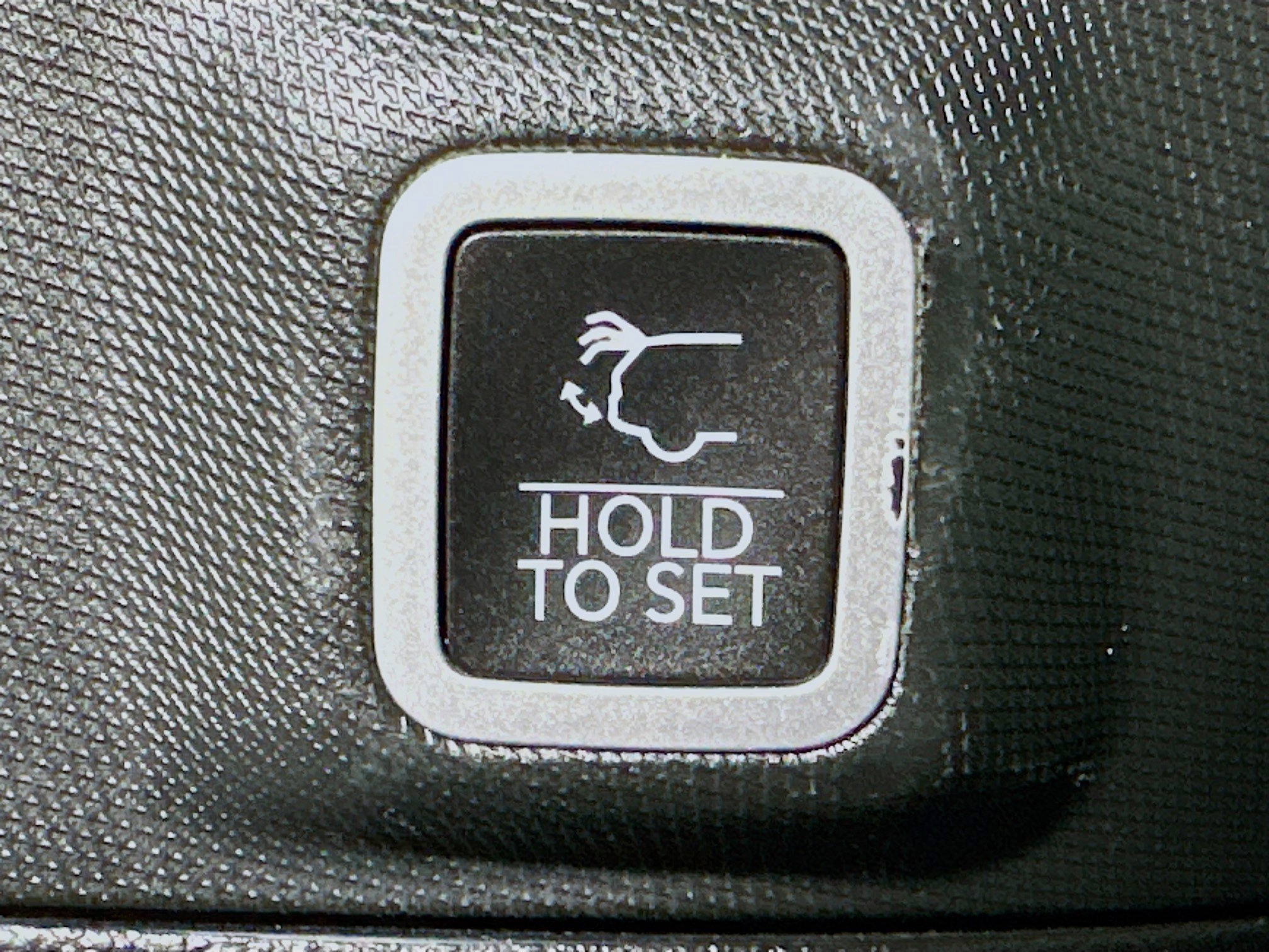 Used 2024 Jeep Grand Cherokee Limited image 30