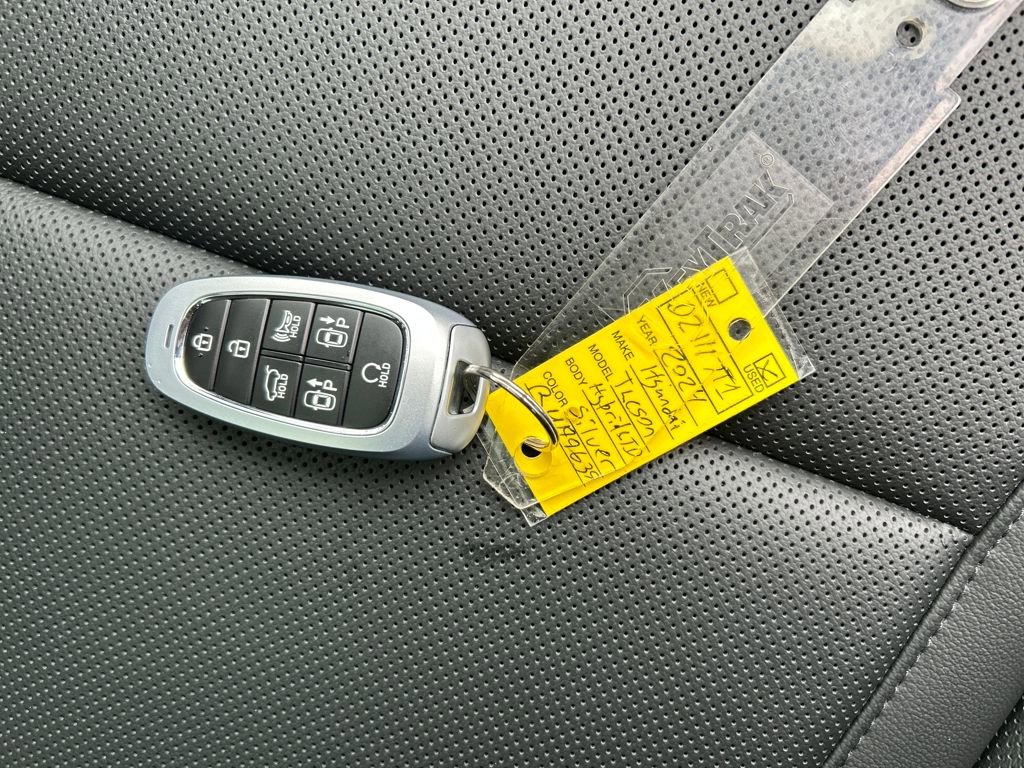 Used 2024 Hyundai Tucson Limited image 35