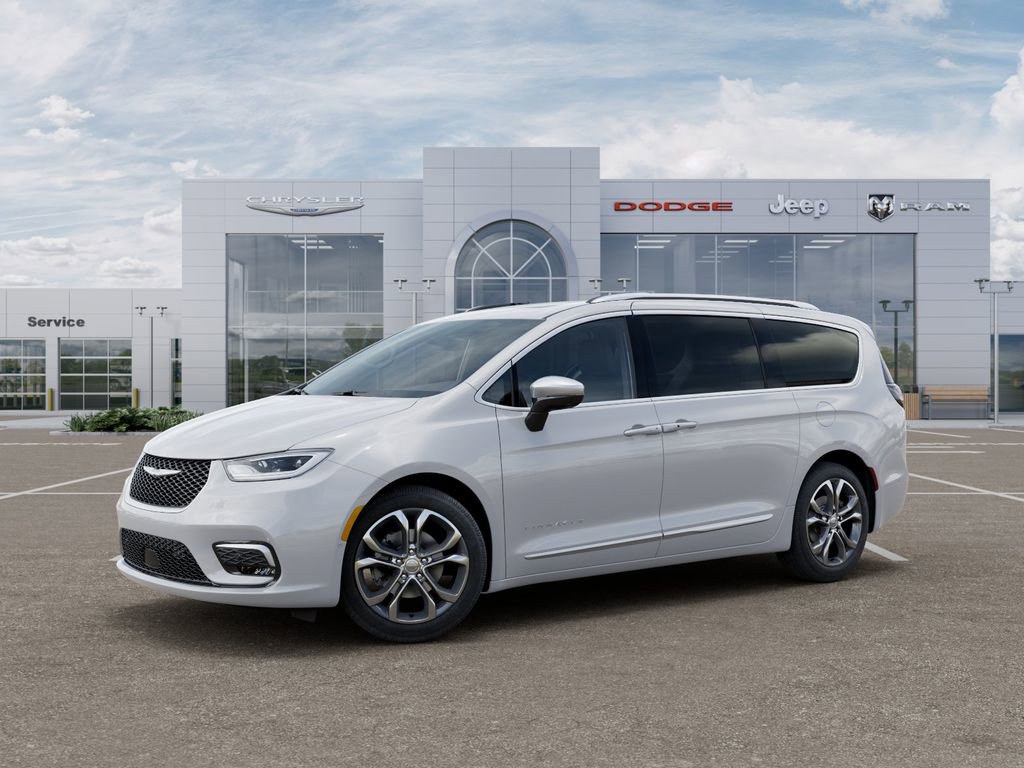 New 2025 Chrysler Pacifica Pinnacle w/ Trailer Tow Group video 2