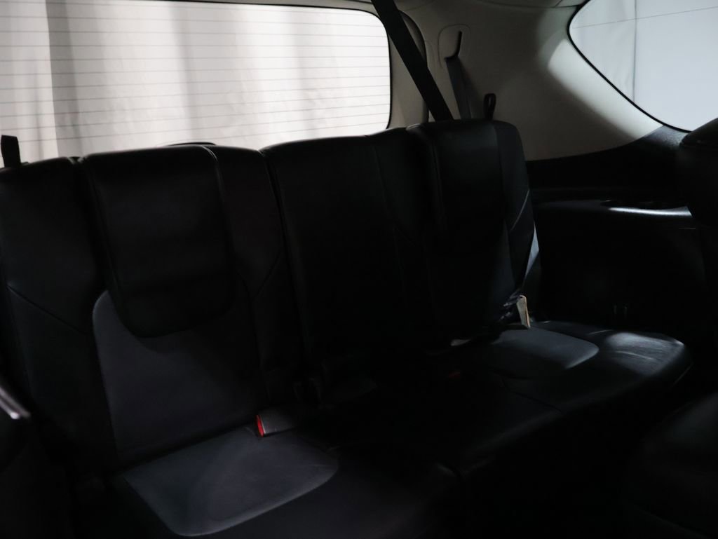 Used 2022 Nissan Armada SL w/ Captain's Chairs Package image 22