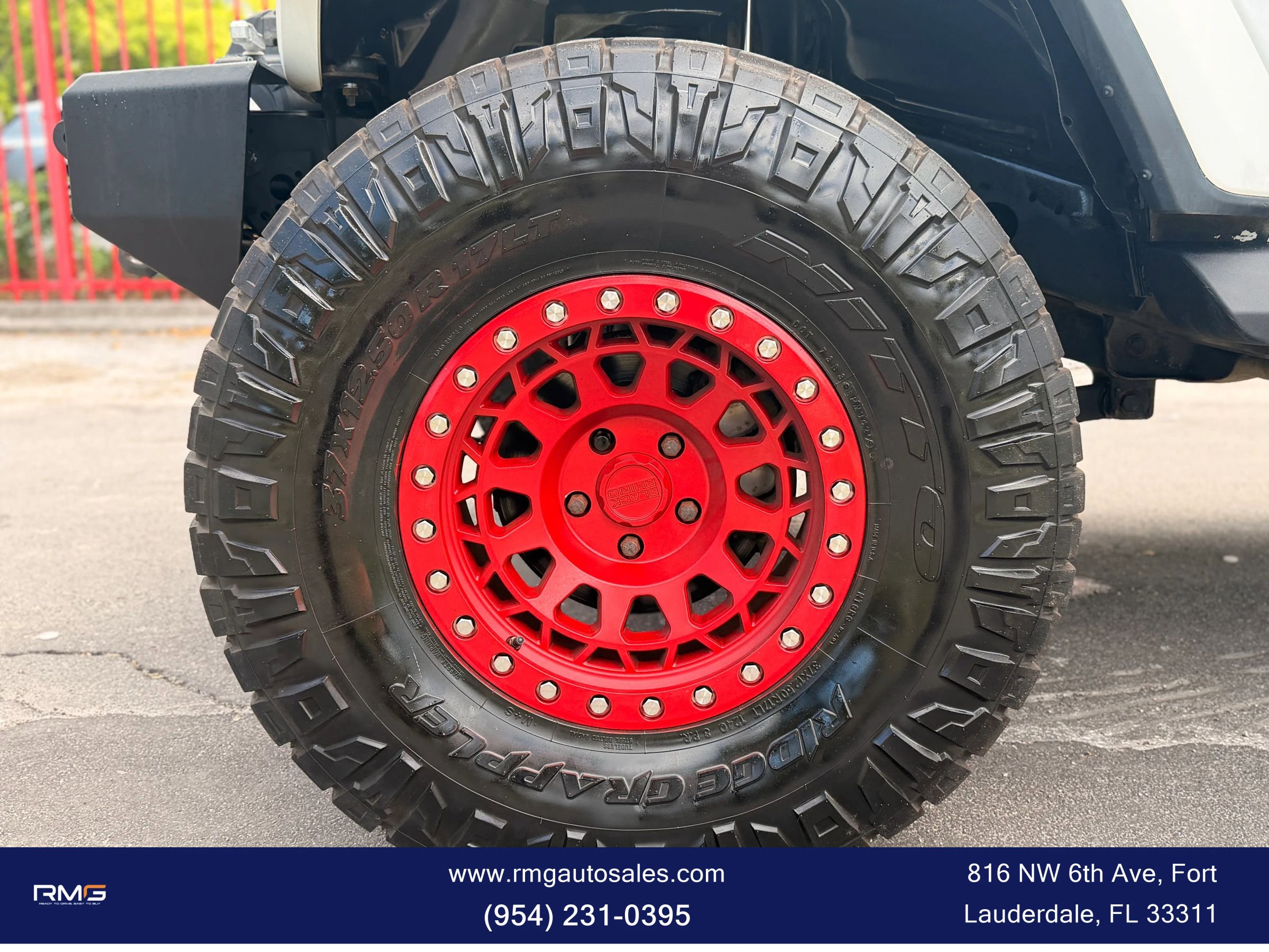 Used 2020 Jeep Gladiator Overland AWD/4WD image 14