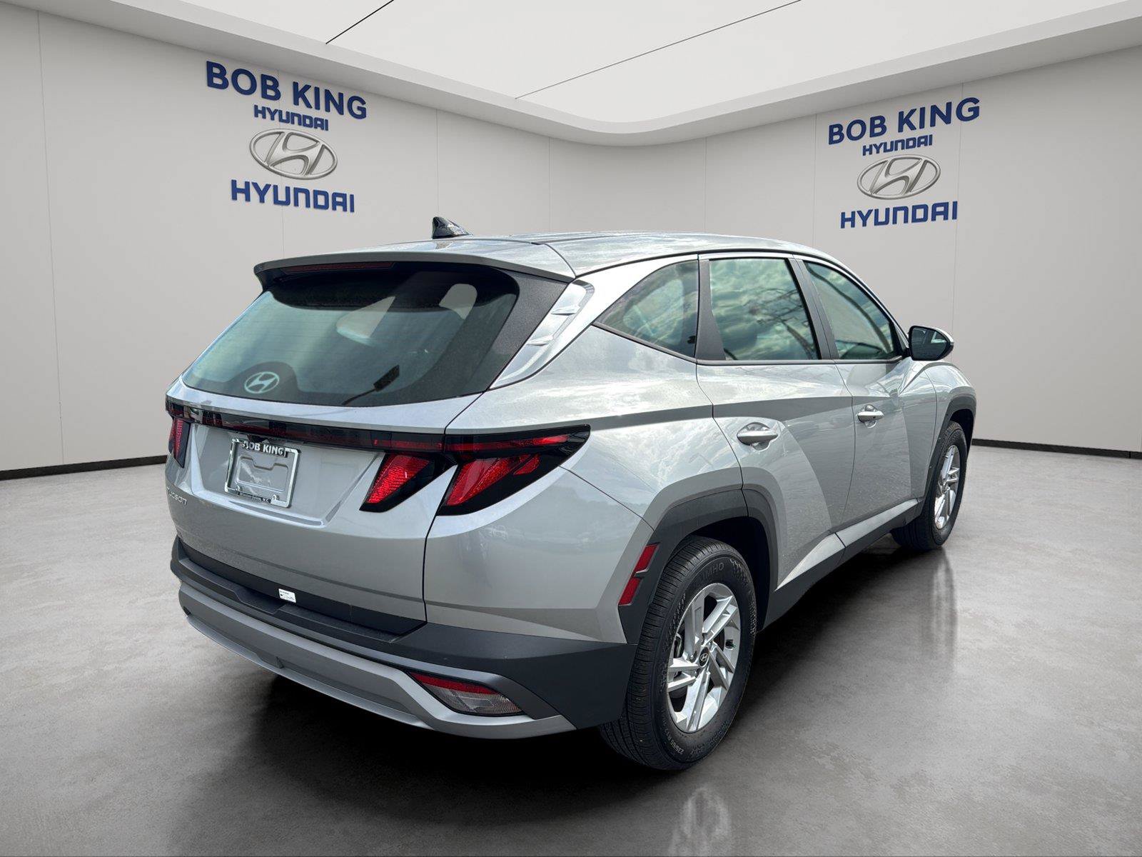 Used 2025 Hyundai Tucson SE FWD image 5