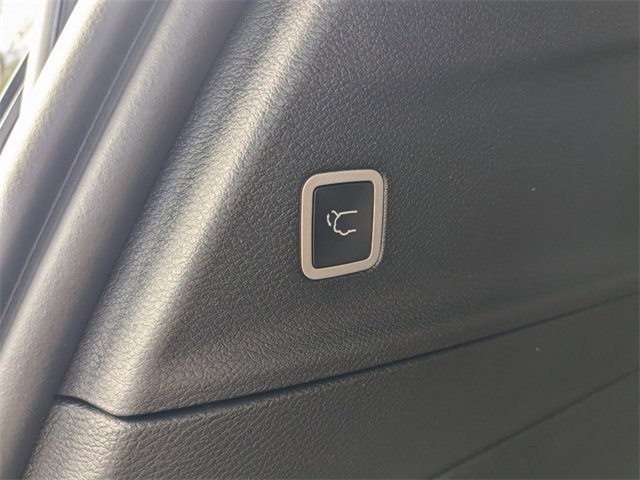 New 2025 Chrysler Pacifica Select image 13