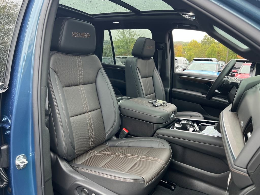 New 2026 Chevrolet Tahoe High Country w/ Sun And Tow Package image 21