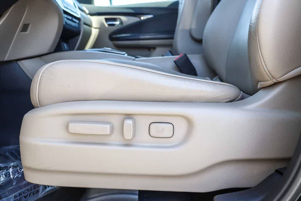 Used 2017 Honda Pilot Touring image 24