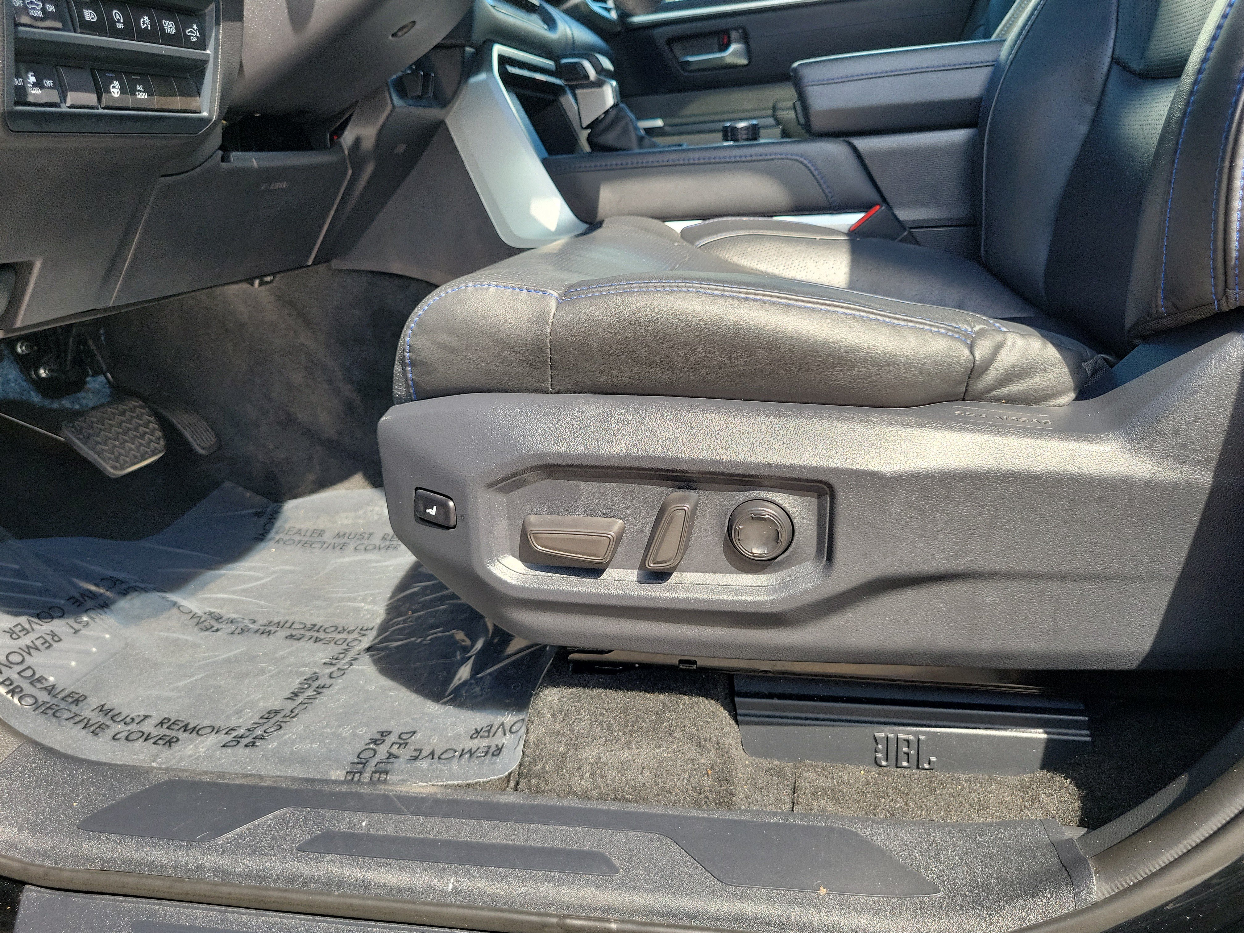 Used 2025 Toyota Tundra Platinum AWD/4WD image 13