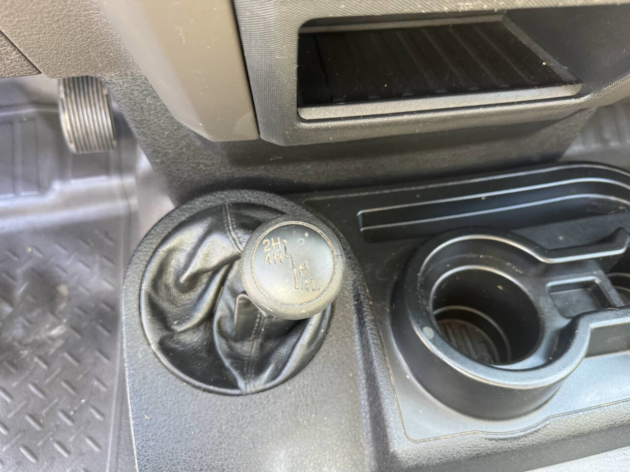 Used 2010 Ford F150 STX AWD/4WD image 22