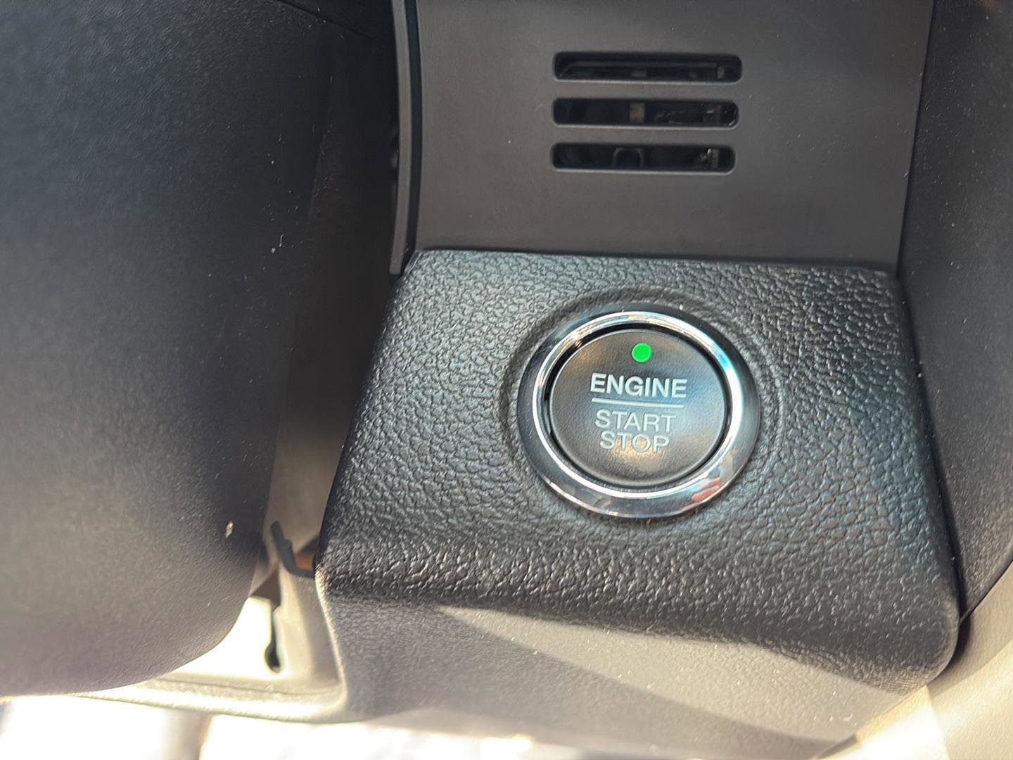 Used 2016 Ford F150 Lariat w/ Equipment Group 502A Luxury image 15