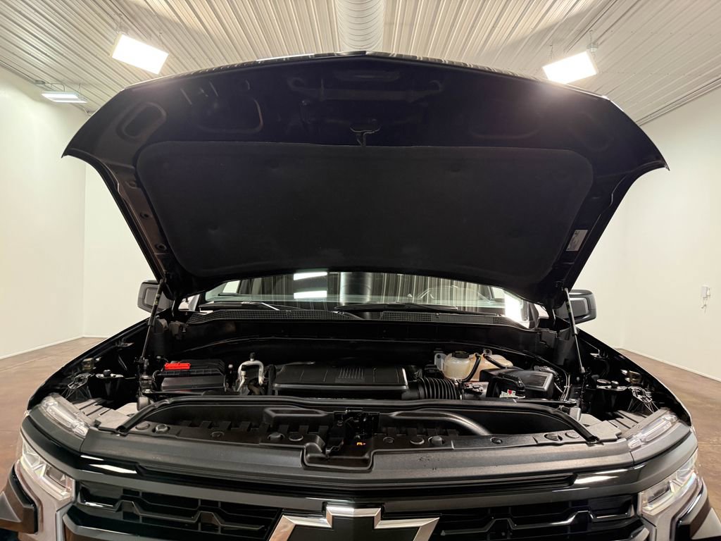 Used 2024 Chevrolet Silverado 1500 RST w/ Z71 Off-Road Package image 82