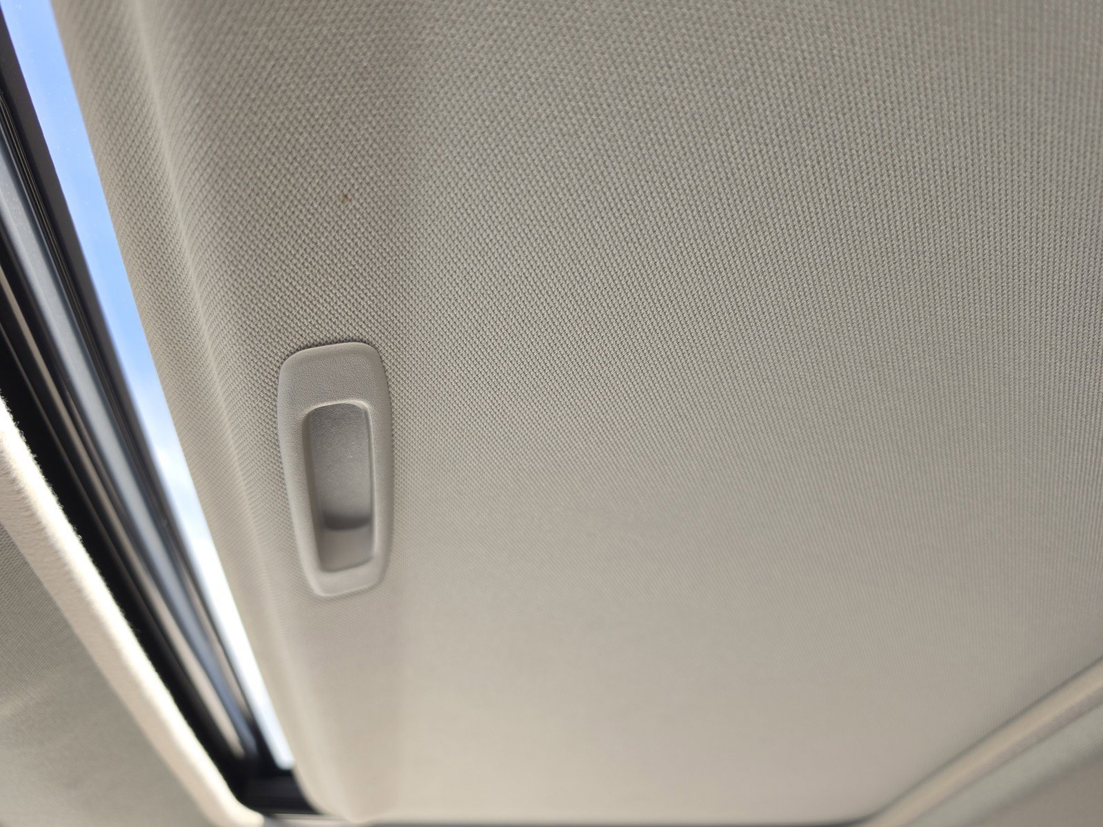 Used 2015 Toyota RAV4 XLE FWD image 26