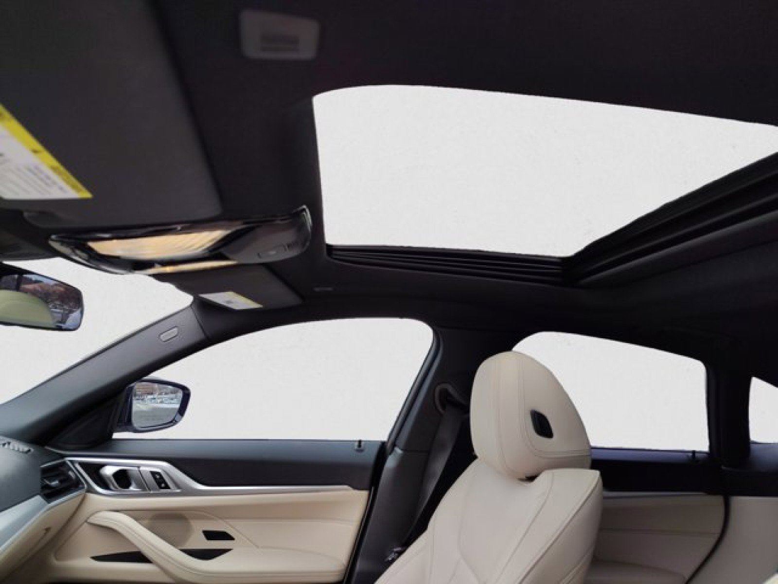 Used 2023 BMW i4 eDrive40 w/ M Sport Package image 12