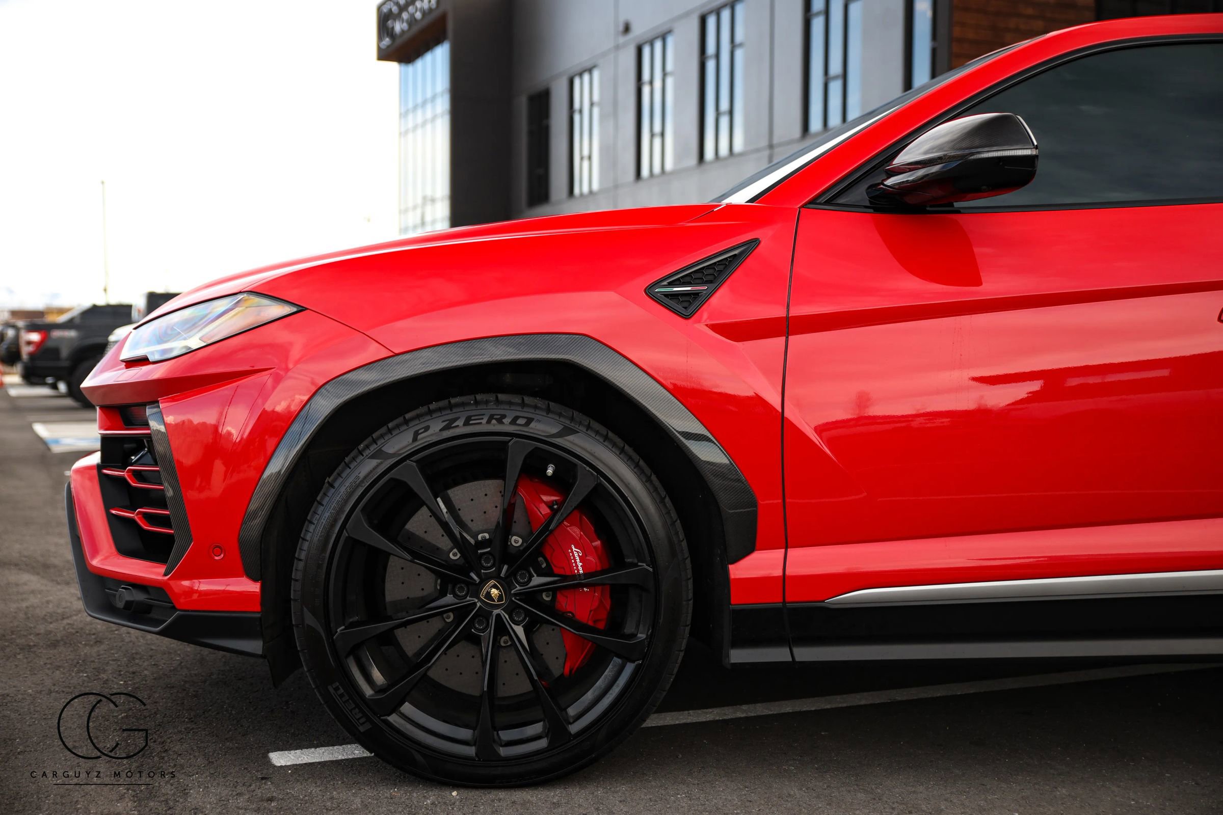 Used 2020 Lamborghini Urus AWD/4WD image 12